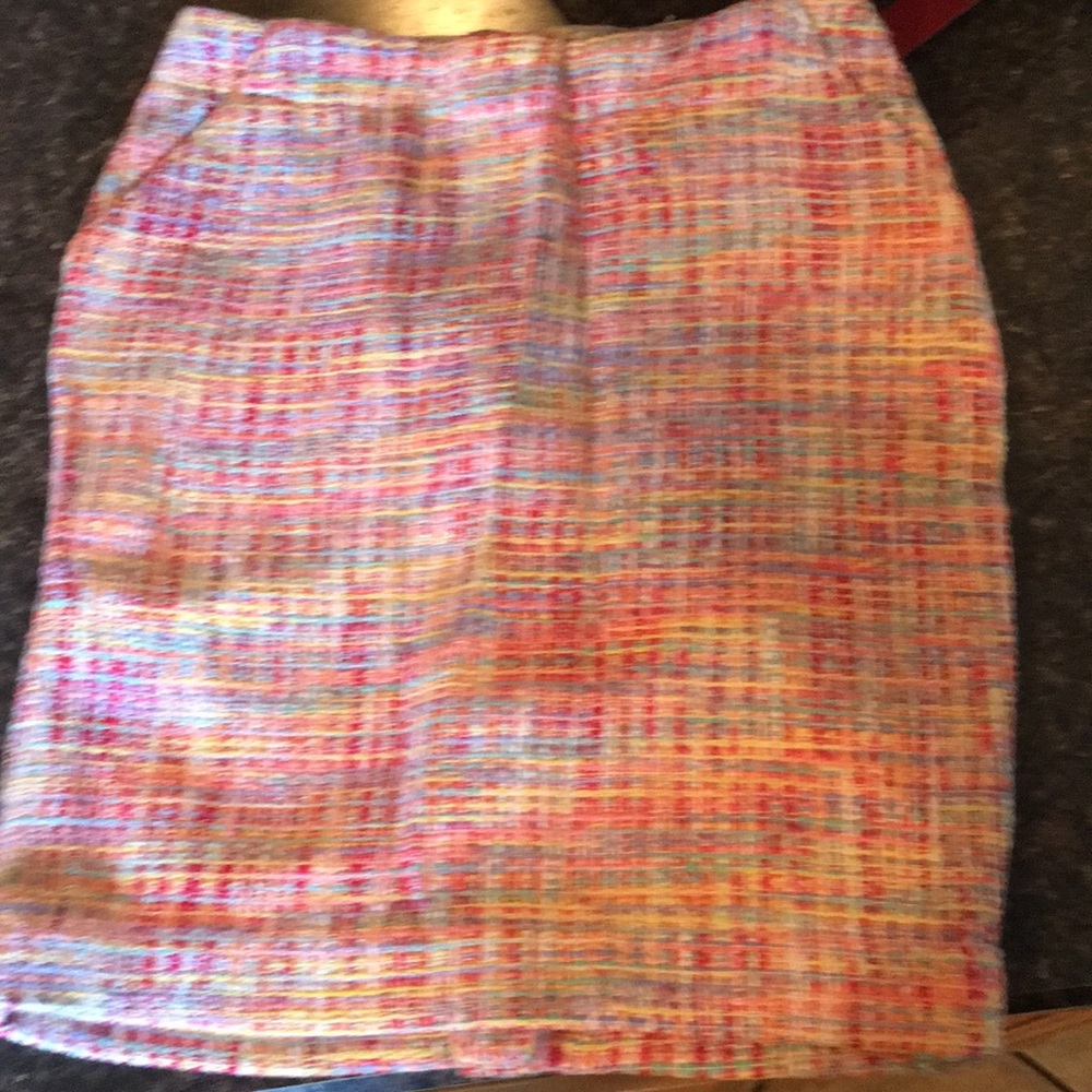 Lady’s slit skirt